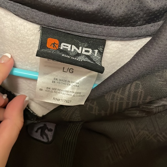 And1 black hoodie - Picture 4 of 4